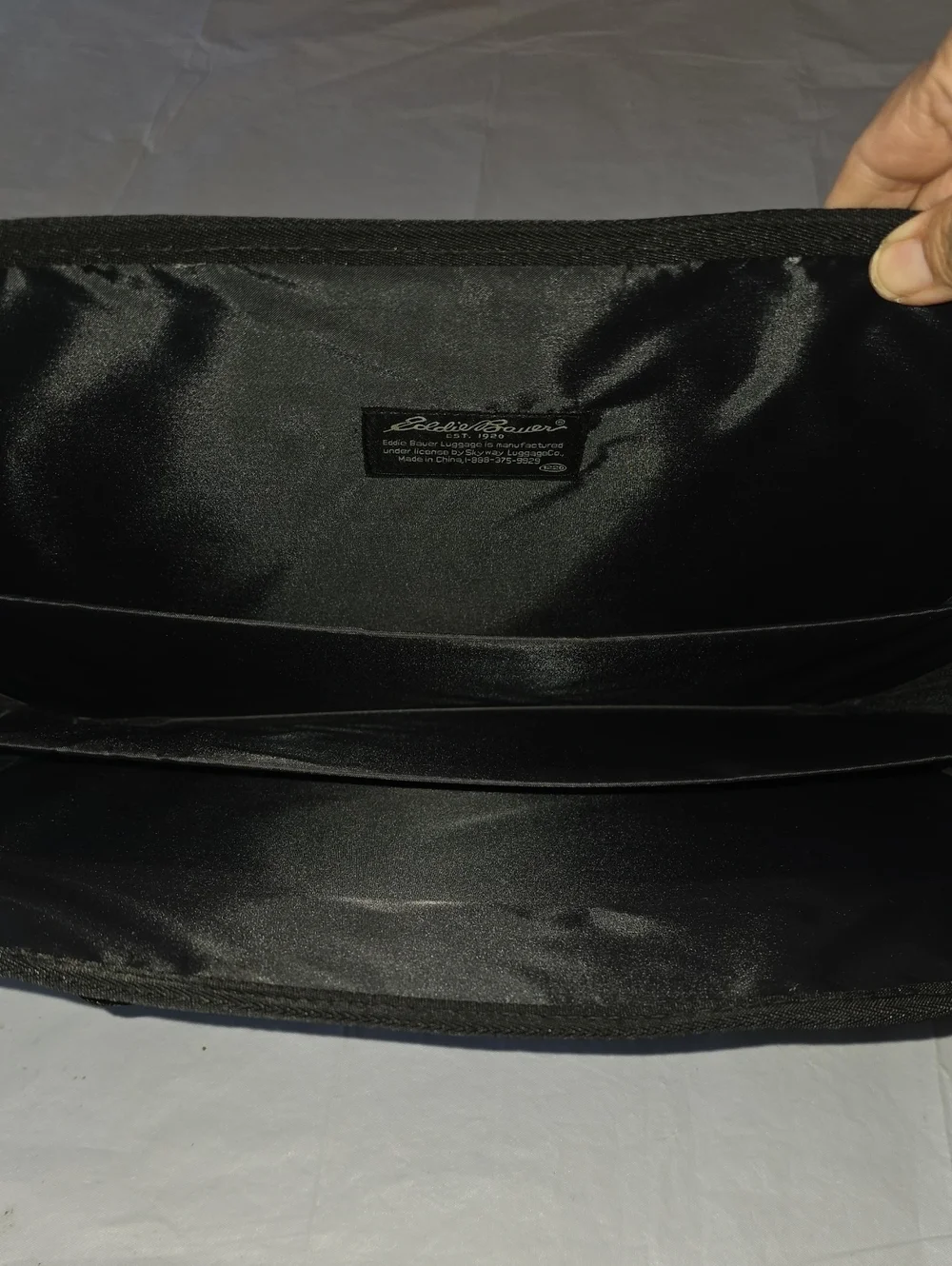 Eddie Bauer Nylon Messenger Laptop Bag Briefcase Travel‎ Gray Black